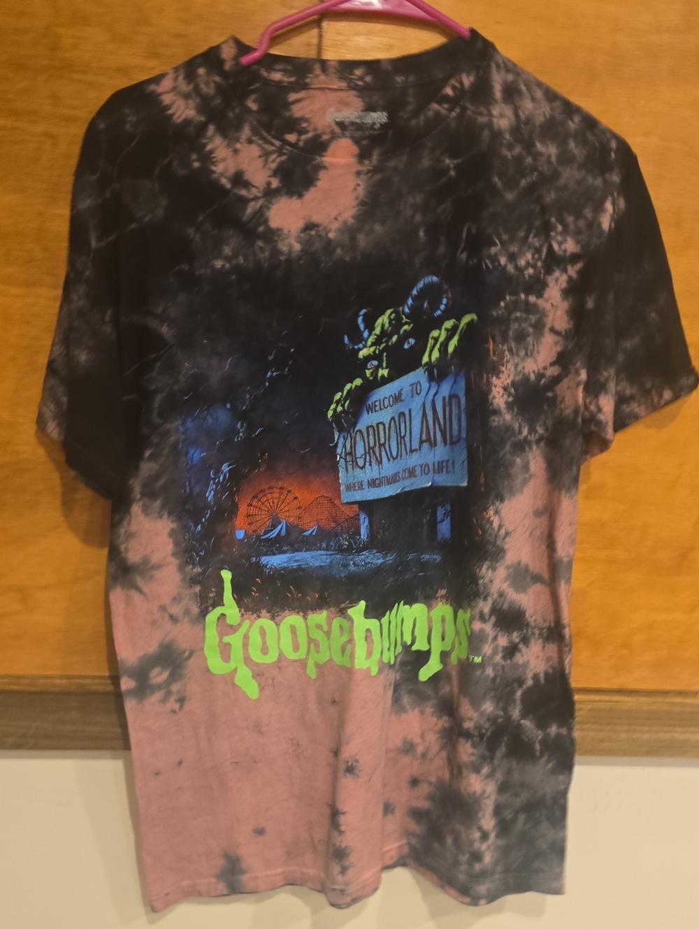 Goosebumps Tie-Dye Graphic Tee - Black & Pink